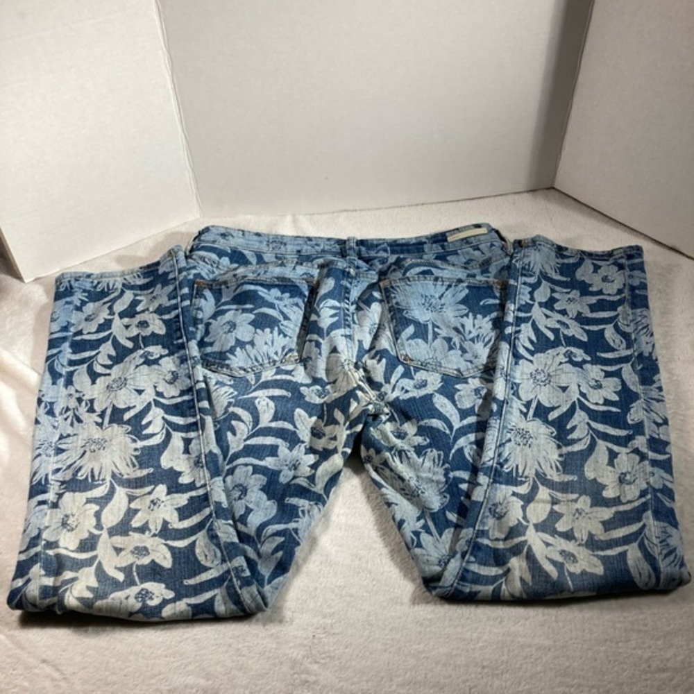 Pilcro Vintage Woman’s Slim Boyfriend Flower Print Jeans - Picture 3 of 8